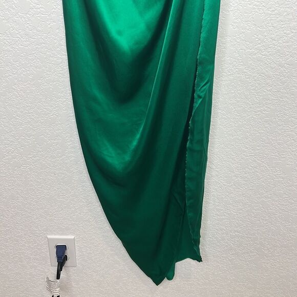 New Amanda Uprichard x Revolve Samba Gown in 100% Silk Small Emerald Dark Green - Picture 5 of 15